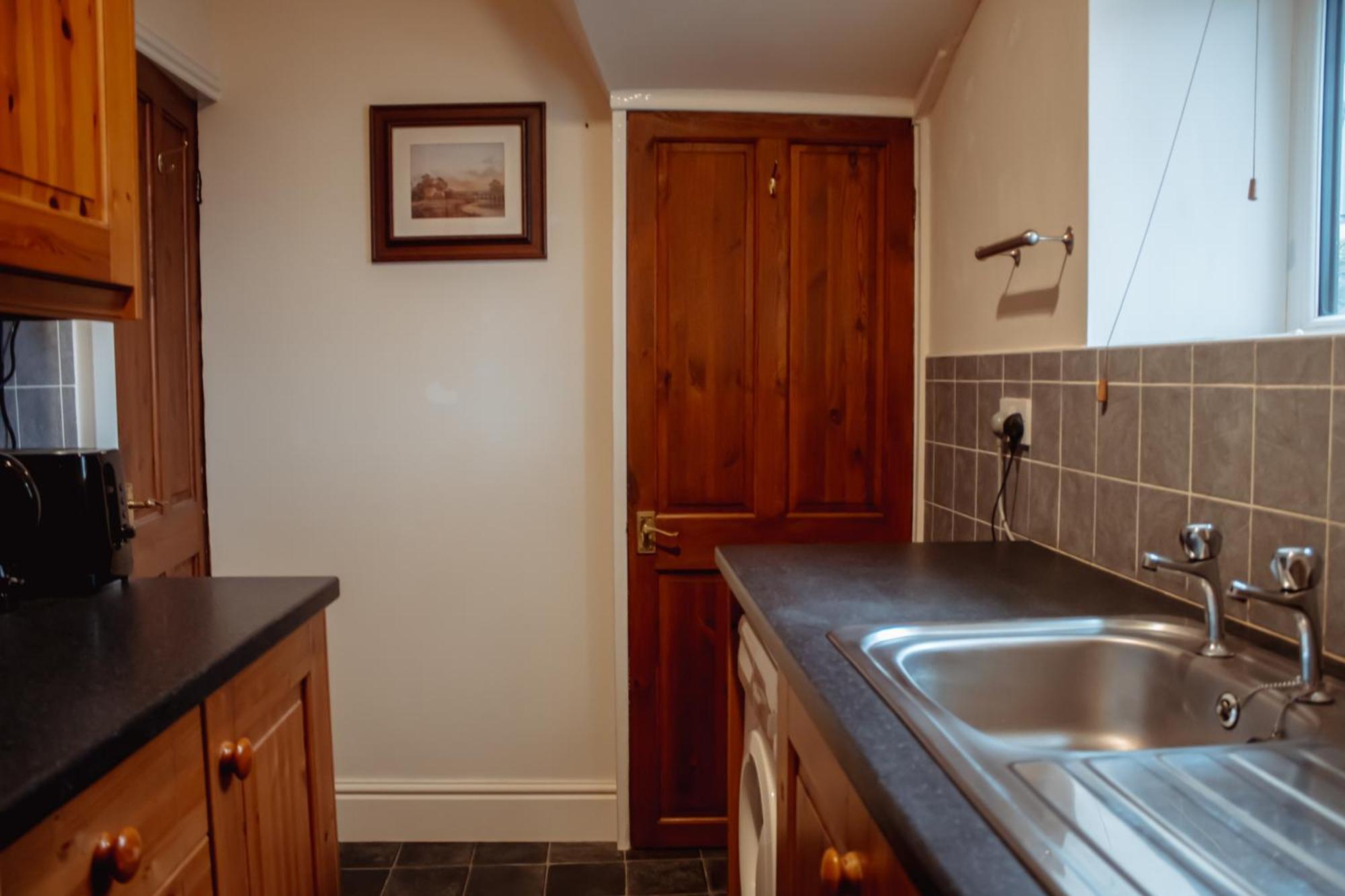 Rustic Cottage In Heart Of Town Otley  Extérieur photo