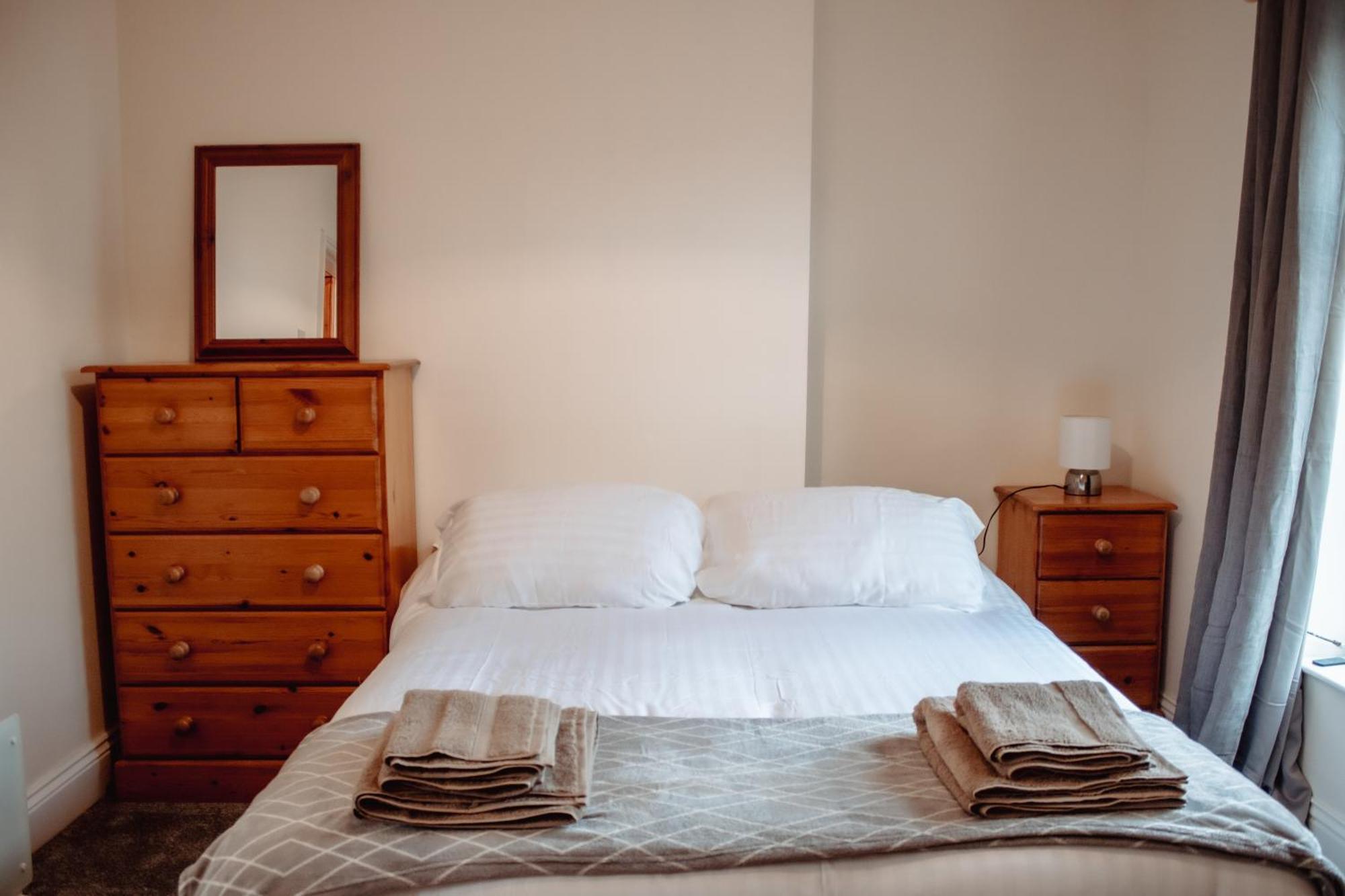 Rustic Cottage In Heart Of Town Otley  Extérieur photo